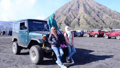 Paket Tour Outing Kantor 2 Hari 1 Malam Malang Batu Bromo