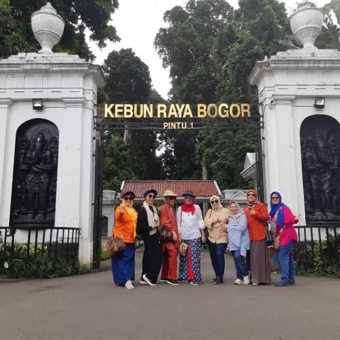 Wisata Kebun Raya Bogor : Harga Tiket, Foto, Lokasi, Fasilitas dan Spot - TempatWisata.pro