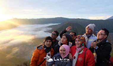 Mrs. Maria Qifti & Family