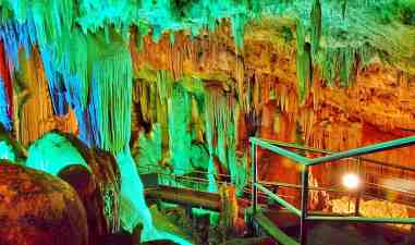 Rekomendasi Wisata Alam di Pacitan Mendunia