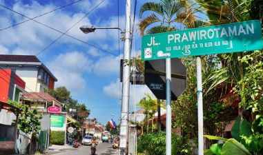 Nikmati Suasana Kampung Turis Internasional di Jalan Prawirotaman Jogja, Serasa Kayak di Bali
