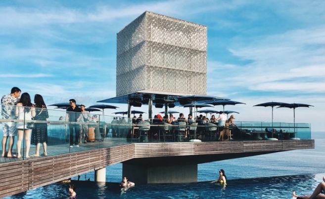 Omnia Beach Club Bali