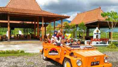 Paket Wisata Jogja – Borobudur 2H1M/2D1N – Sewa VW Safari Tour