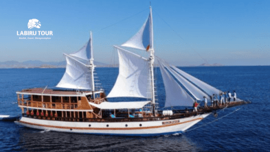 Reguler Tour Labuan Bajo 3H2M With Phinisi Sailing